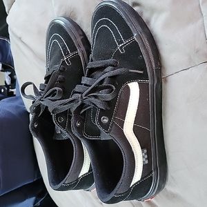 Vans brand new ole schools